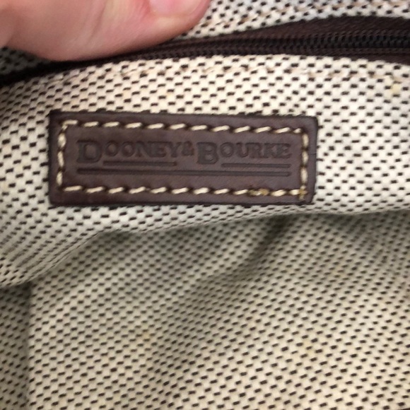 Dooney & Bourke purse - Picture 4 of 4